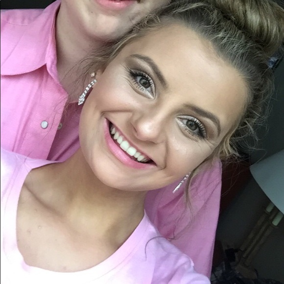 Meet your Posher, Abbagayl - Picture 1 of 1